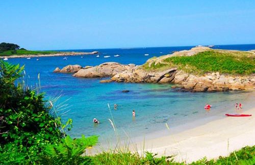 Tregastel House | Maison 2* à 100m de la plage, jardin privé, animaux acceptés, 6 pers, Trégastel - FR-1-542-18