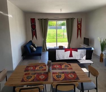 Sevremont House | Maison 2 ch-6 pers parking & jardin