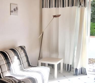 Noirmoutier-en-l'Ile House | Maison accueillante à Noirmoutier-en-l'Île 45 m² avec jardin privé