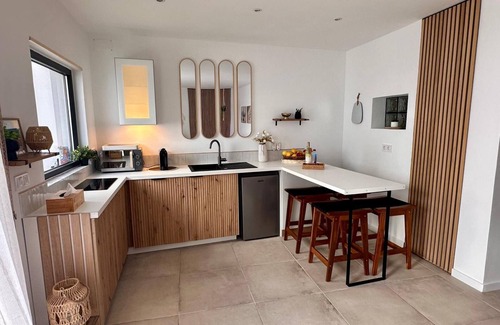 Parchal House | maison Algarve, tout confort avec patio et terrasse, 2 chambres, près des plages