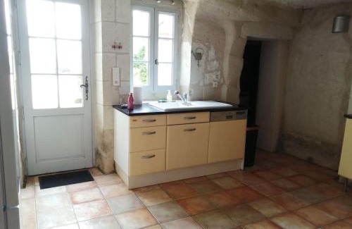 Chinon House | Maison atypique semi-troglodyte