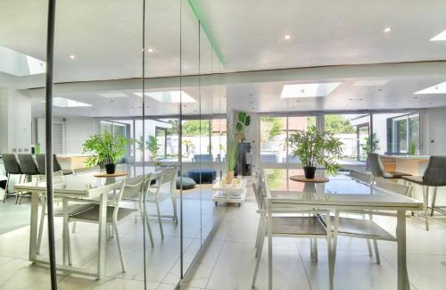 Mons-en-Baroeul House | Maison avec jardin, proche Vieux-Lille, avec parking