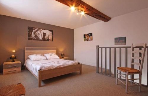 Montabard House | Maison avec jardin et animaux admis au cœur d'un haras - FR-1-497-43