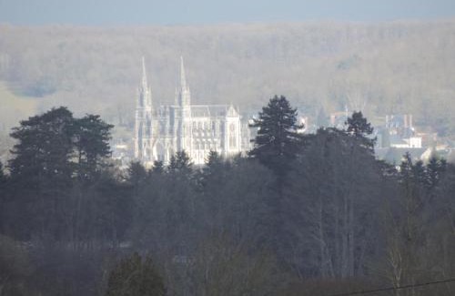Mauves-sur-Huisne House | Maison calme avec jardin clos, animaux acceptés - FR-1-497-109