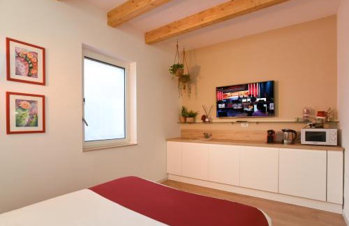 Bisceglie House | Maison Chene petit appartement