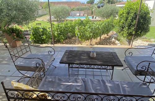 Meynes House | Maison Conviviale Pour Partager de Bons Moments