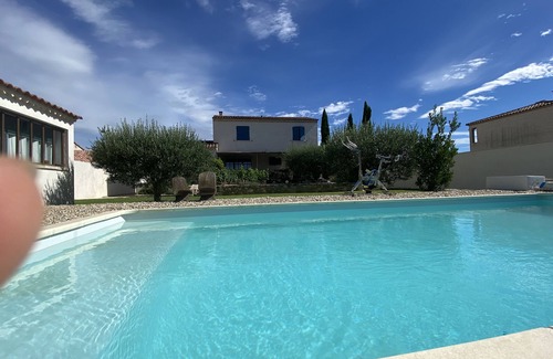Meynes House | Maison Conviviale Pour Partager de Bons Moments