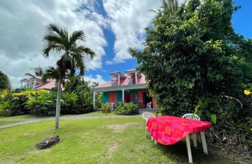 Sainte-Rose House | Maison cosy avec piscine à Sainte-Rose