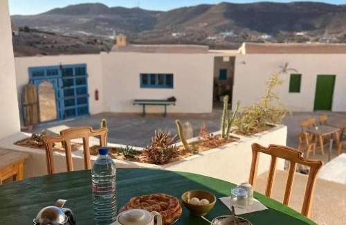 Beni Khedech House | Maison D'hote Dar Jeddi