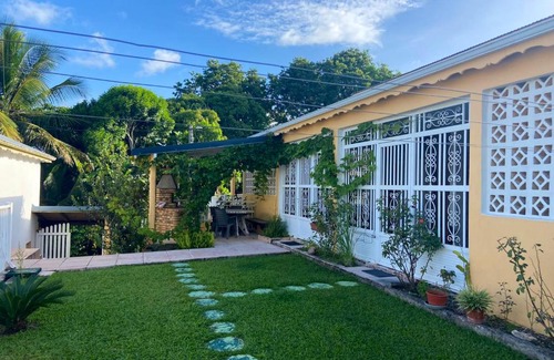 Sainte-Anne House | Maison de 3 chambres avec piscine partagee jardin clos et wifi a Sainte Anne a 8 km de la plage