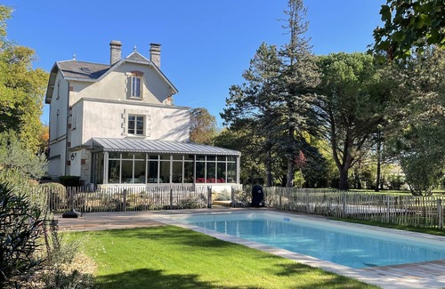 Saint-Georges-du-Bois House | Maison de maître with all comforts - Wooded park with heated swimming pool