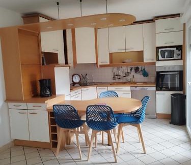 Saint-Meloir-des-Ondes House | Maison de la fontaine