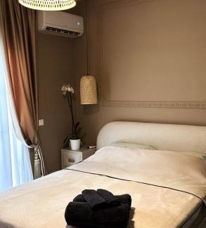 Chalcis Apartment | Maison de Luxe