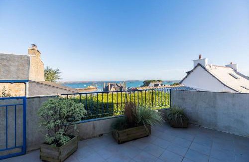 Loguivy House | Maison de pecheurs avec vue sur mer et Brehat