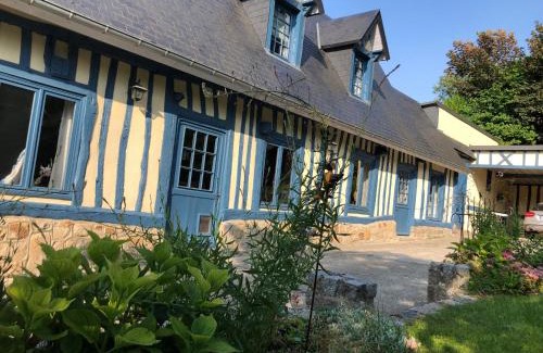 Saint-Pierre-le-Viger House | Maison de Suzon