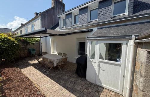Audierne House | Maison de vacances Audierne centre avec terrasse proche des plages
