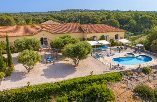Portiragnes House | Maison de vacances climatisée, Domaine de Roque-haute piscine et jardin privatifs, vue mer