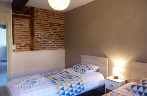 Vaumas House | Maison de vacances rénovée avec vue sur la vallée de la Besbre - FR-1-489-99