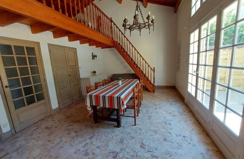 Le Grau-dʼAgde House | Maison de village spacieuse à 70m de la plage, 200m des commerces, grande terrasse, 10 couchages - FR-1-423-273