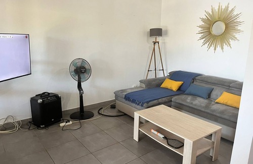 Cayenne House | Maison des Coulicous - 1 à 2 Chambres Tout Confort