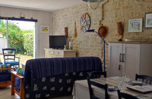 Saint-Denis-d'Oleron House | Maison du berger avec jardin, idéale pour 4 personnes - FR-1-778-56