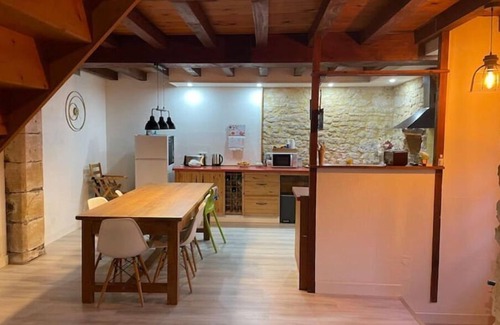 Lanquais House | Maison en Pierre au Calme Entre Sarlat et Bergerac