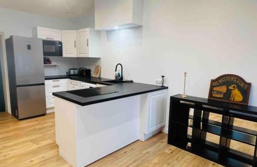 Virelade House | Maison en pierre moderne