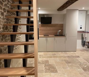 Saint-Pierre-de-Plesguen House | Maison fraîchement rénovée
