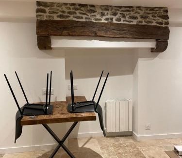 Saint-Pierre-de-Plesguen House | Maison fraîchement rénovée