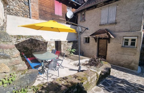 Beaulieu-sur-Dordogne House | Maison Familiale