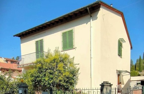 Grassina Apartment | Maison Giotto:Free Private Parking for Car & Bikes!