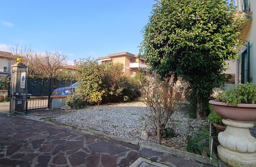 Grassina Apartment | Maison Giotto:Free Private Parking for Car & Bikes!