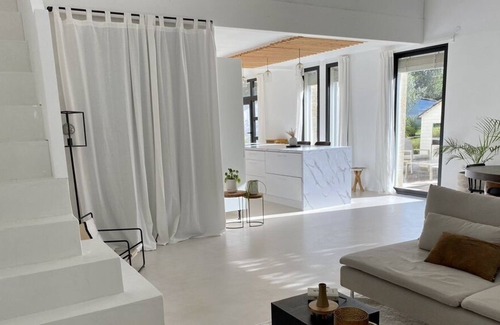 La Lande-de-Fronsac House | Maison Girondine D'exception, Idéale Pour les Familles !