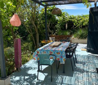 Beziers House | Maison invitant aux voyages 20mn de la plage