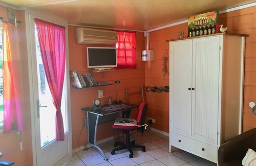 Sainte-Clotilde House | Maison Joss, studio 10 mns from the airport