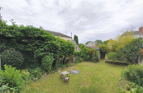 Les Ponts-de-Ce House | Maison Loire & Cé'rénité - 6 bedrooms, 15 pers, garden, 10 min from Angers