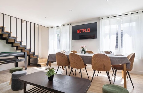 Neuilly-sur-Marne House | Maison moderne avec jardin12 pers proche Paris & Disney