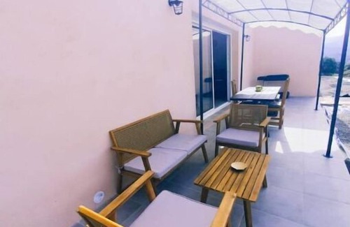 Bastelicaccia House | Maison Neuve Avec Piscine Gite Capparone 2