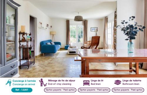 Barbatre House | Maison pour 7 à 900m de la plage avec jardin