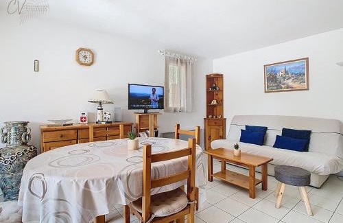 Vias House | Maison Rayon du Soleil dans résidence privée avec piscine