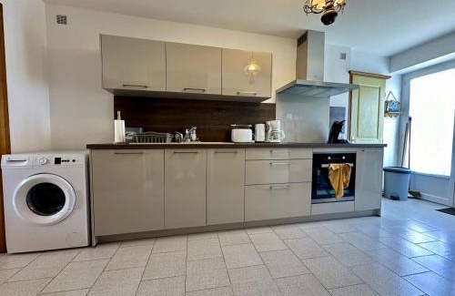 Cheray House | Maison spacieuse à Saint-Georges-d'Oléron, 7 couchages, proche commerces, jardin et barbecue - FR-1-246A-328