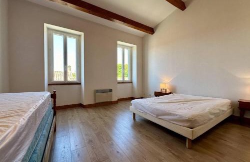 Cheray House | Maison spacieuse à Saint-Georges-d'Oléron, 7 couchages, proche commerces, jardin et barbecue - FR-1-246A-328