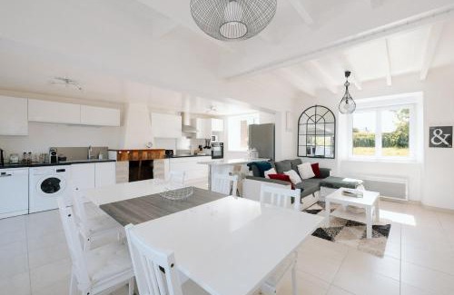 Besneville House | Maison spacieuse avec jardin - 10 min plage