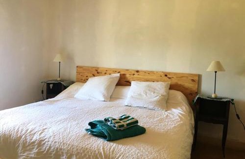 Aurillac House | Maison spacieuse avec vue sur la montagne à Naucelles