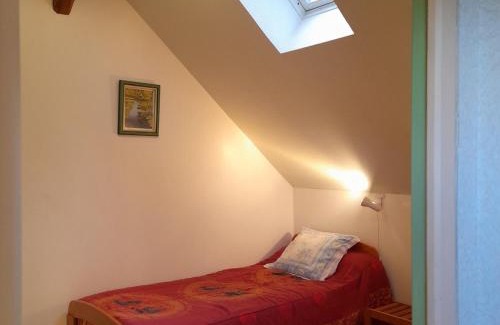 Aubigne-Racan House | Maison troglodytique avec WiFi, barbecue et cheminée - FR-1-410-156