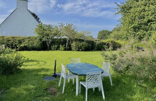 La Foret-Fouesnant House | Maison typique proche plage de Kerleven et golf, calme, jardin reposant, services de conciergerie - FR-1-481-165