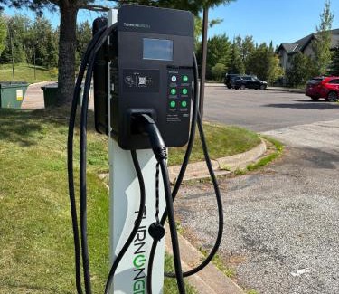 Two Harbors Apartment | Majestic Lake Views Studio 2-Queen Beds and Heated Pools