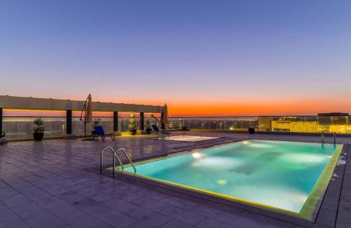 Dubai Apartment | Majestic Retreat - 1BR Dubai