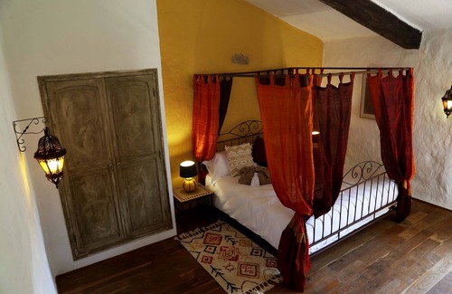 Villarzel-Cabardes House | " Majorelle ", Private Terrace in 13th Century Château