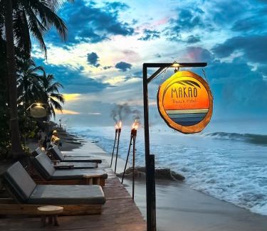 Palomino Hotel | Makao Beach Hotel